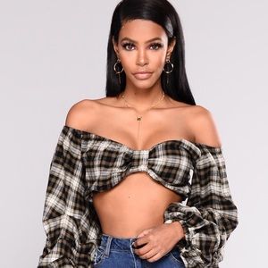 Sinaya Black/Olive Plaid Crop Top❤️